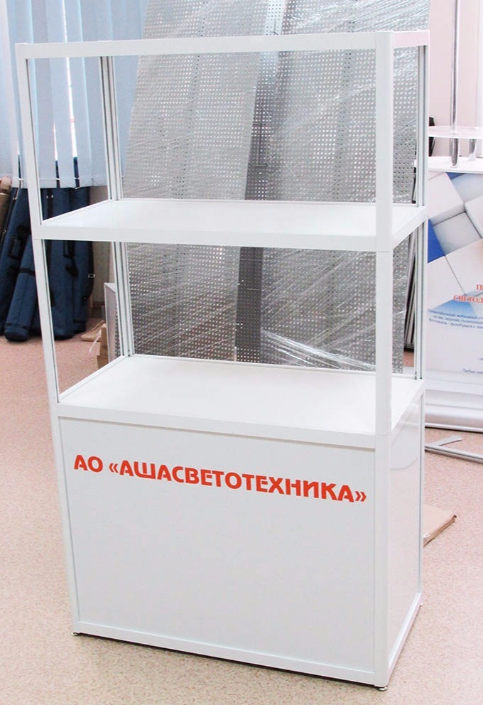 витрина стеклянная